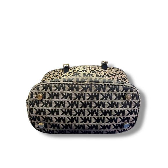 Michael Kors Monogram MK Medium Jet Set Tote Bag Khaki Canvas with Leather Trim - Picture 6 of 9